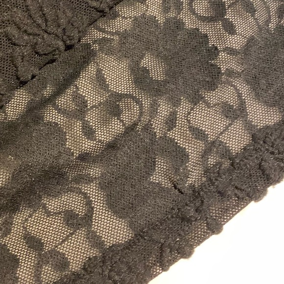 Halter Neck Open Back Transparent Lace Top - Picture 4 of 15